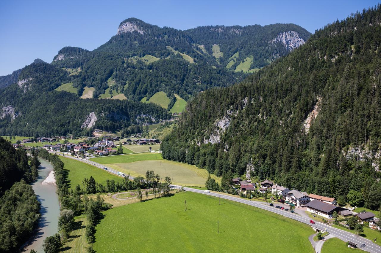 Gasthof-Pension Frohnwies Вайсбах-бай-Лофер Экстерьер фото